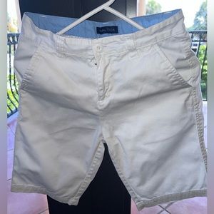 EUC Nautica white shorts size 14 for boys . Perfect for summer !